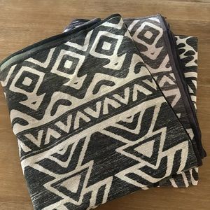 X2 Used Ruggable TOPS ONLY.